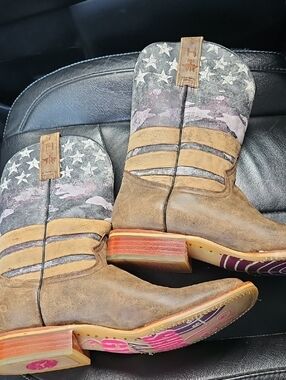 Tin Haul Tan Brown Western Heeled Boots with Star Print Shaft